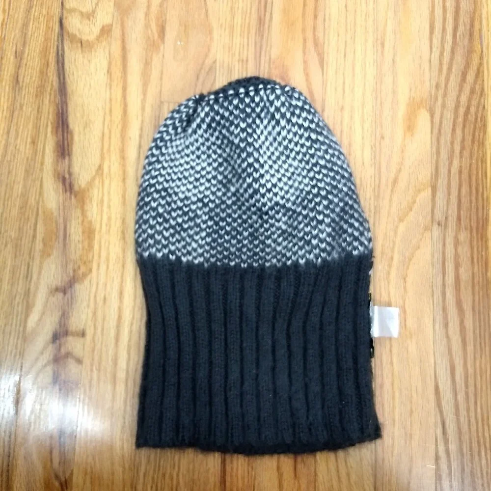 Raffaello Bettini Knit Hat Gray White Checkered Made in Italy Wool Alpaca Blend